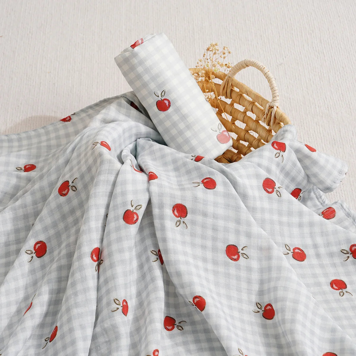 Extra Large Apple Bamboo Muslin