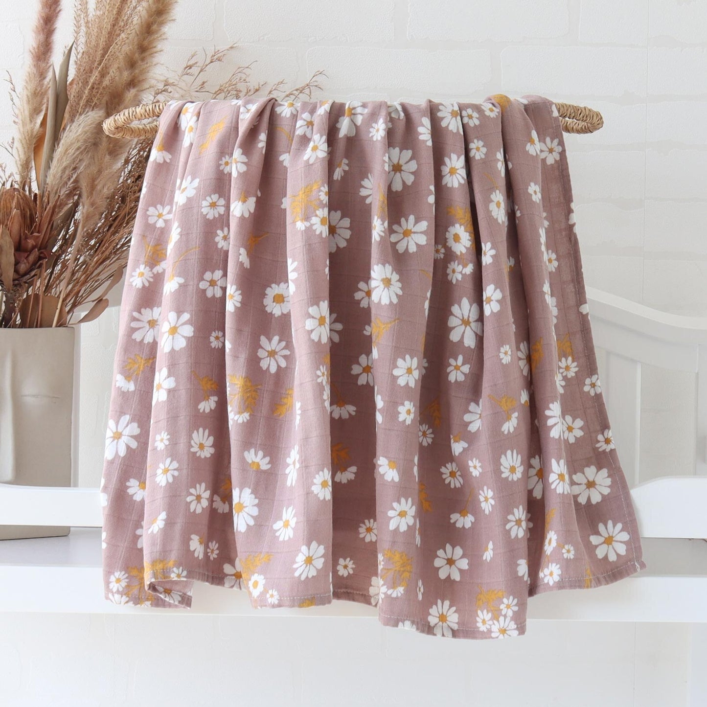 Extra Large Daisy Bamboo Muslin