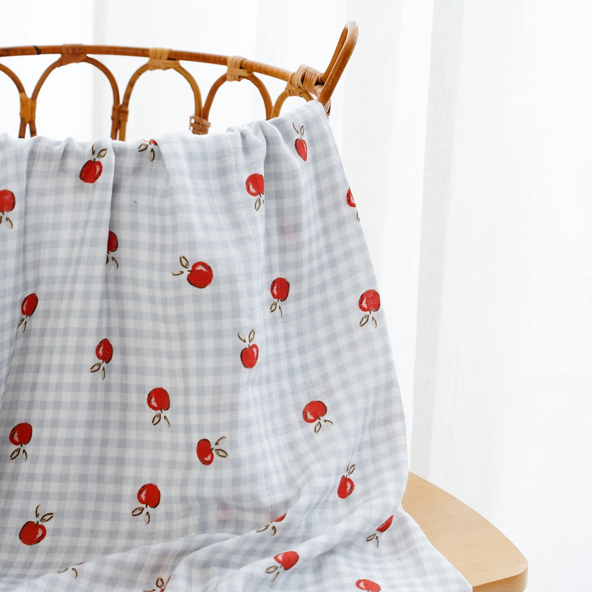 Extra Large Apple Bamboo Muslin
